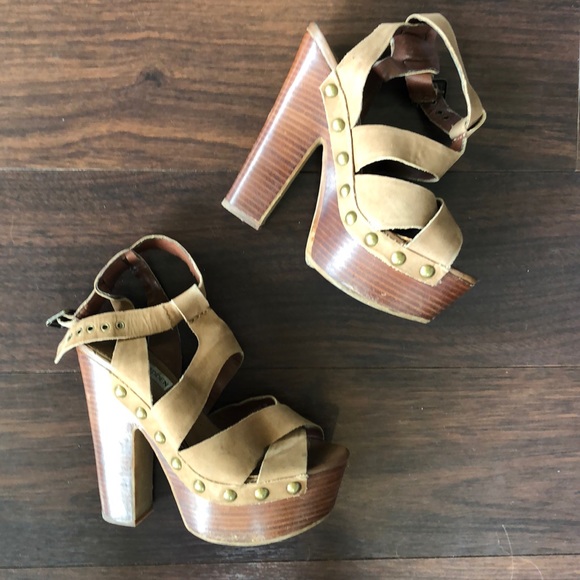 Steve Madden platform heels - Picture 1 of 1
